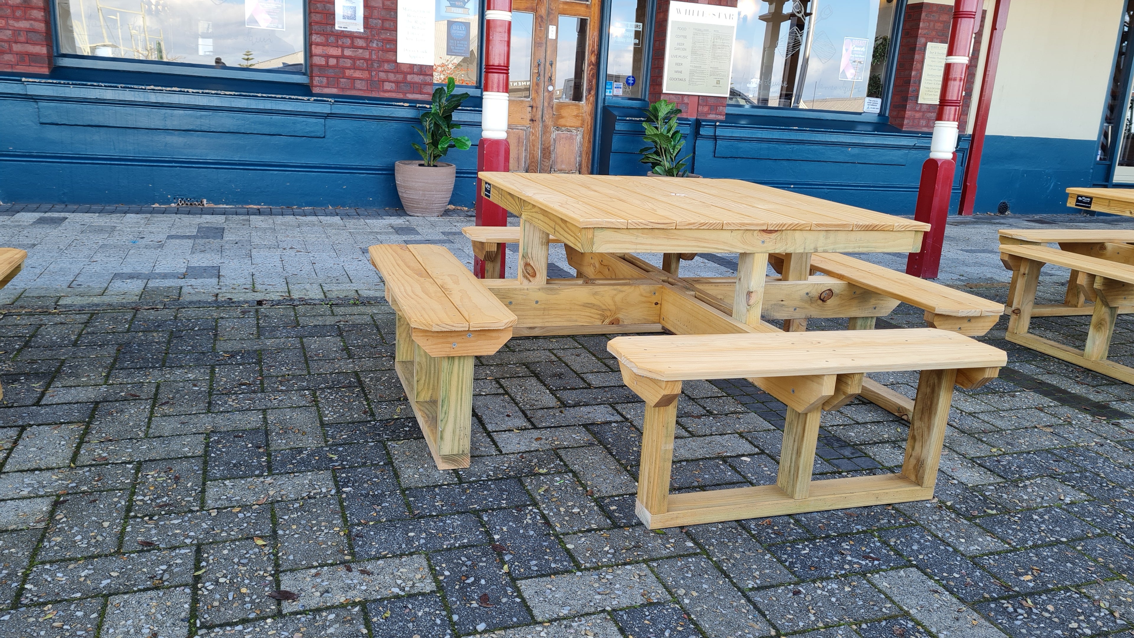 Square Picnic Table - Pine